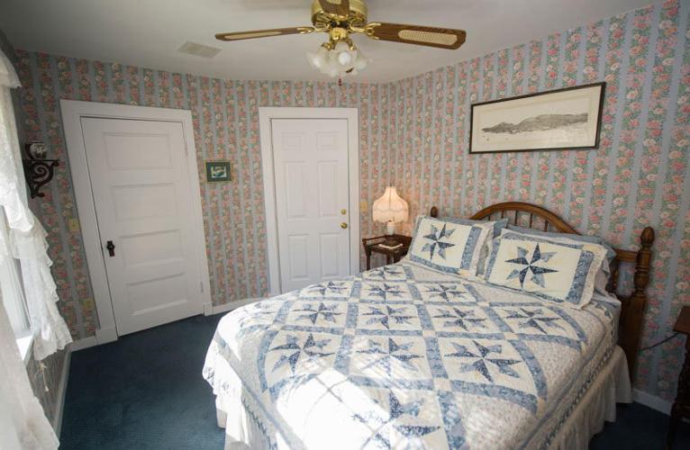 Anne'S White Columns Inn Bar Harbor Ruang foto