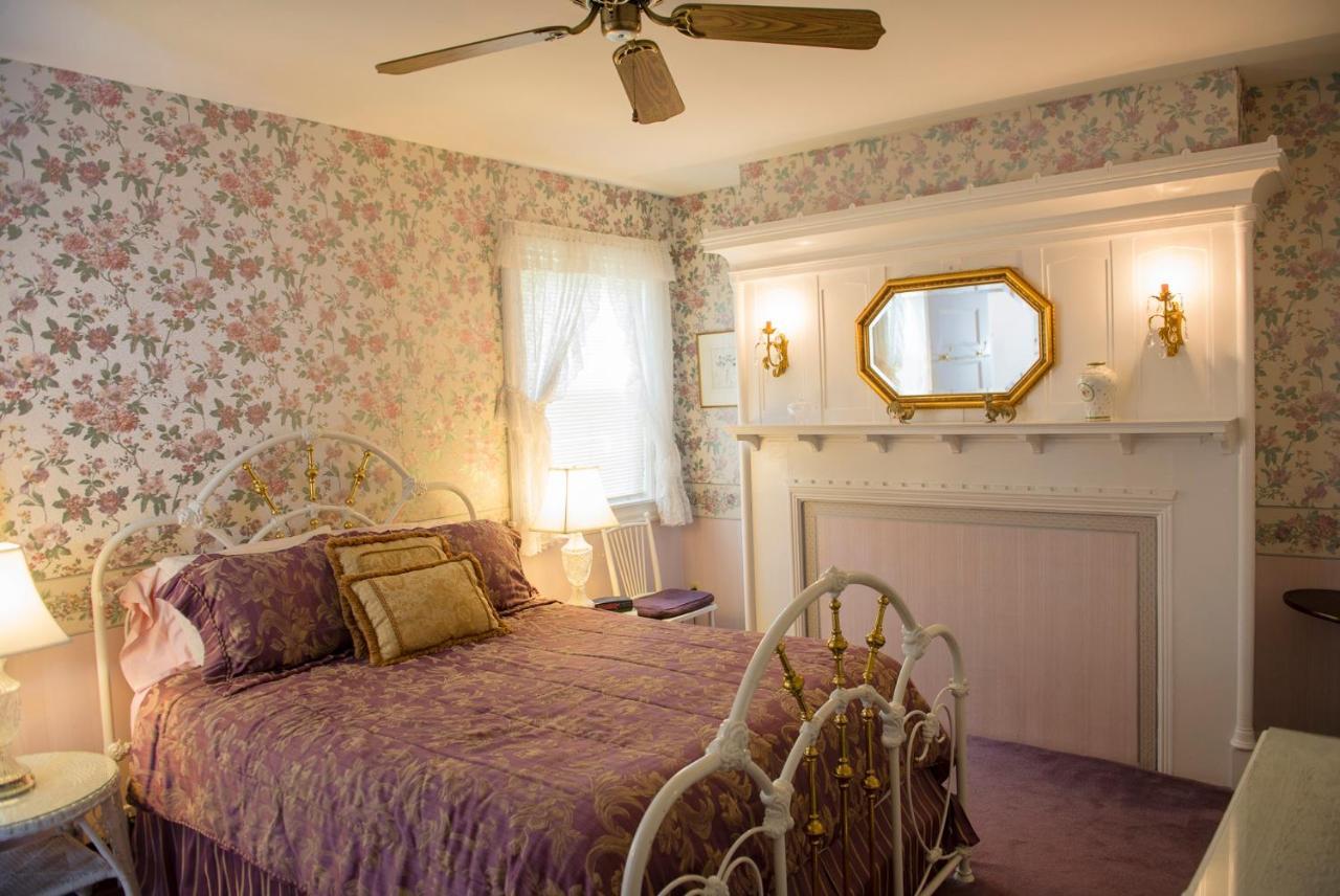 Anne'S White Columns Inn Bar Harbor Bagian luar foto